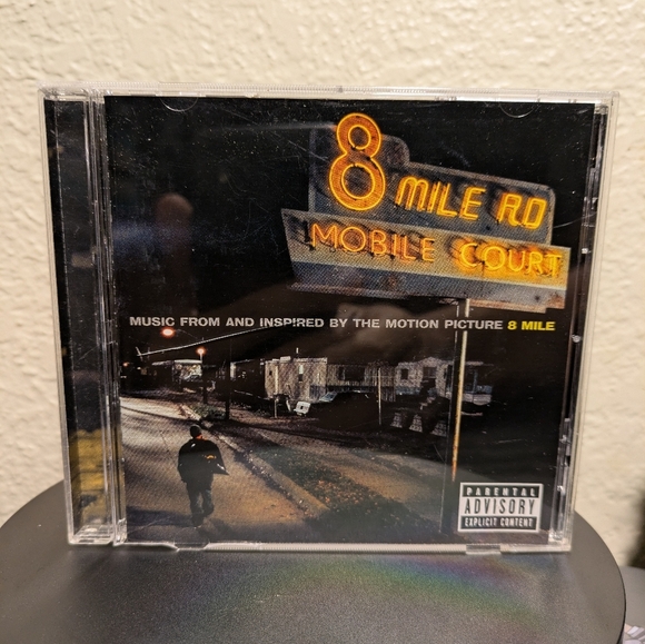 8 Mile Soundtrack CD - Black and Orange - Picture 2 of 6